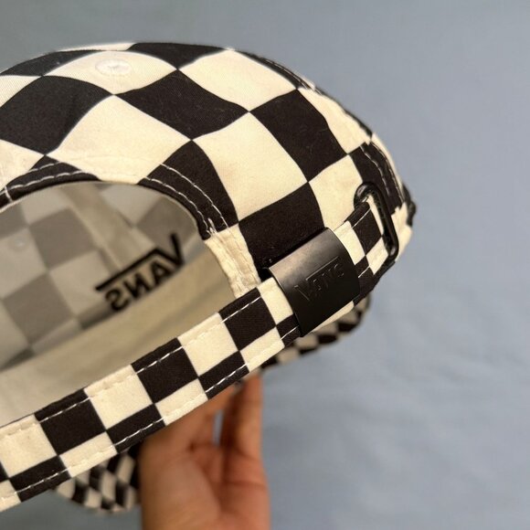 Vans White and Black Hat - Picture 4 of 5